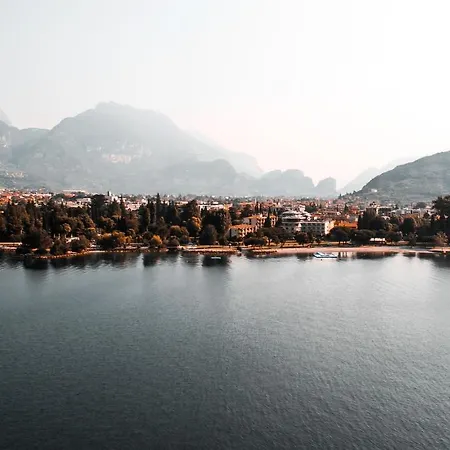 アパート View In Vercana, Shared Pool *