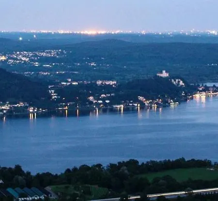 View In Vercana, Shared Pool * Vercana