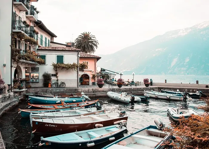 Appartamento View In Vercana, Shared Pool