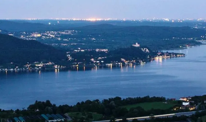 View In Vercana, Shared Pool * Vercana